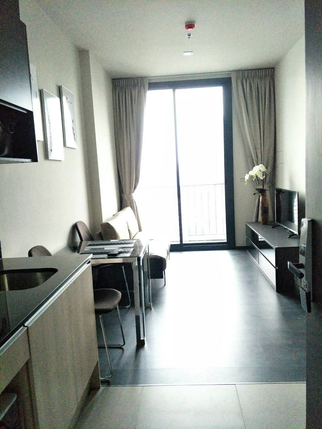 Apartment for sale near Sukhumvit MRT - 1-bedroom - mid-floor - Edge Sukhumvit 23 Bangkok condo