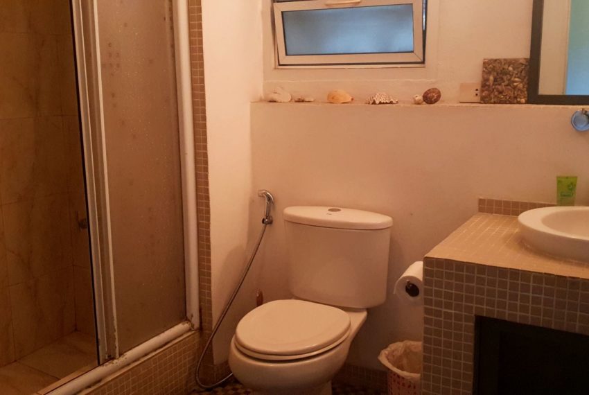 BaanPrida SKV8_toilet