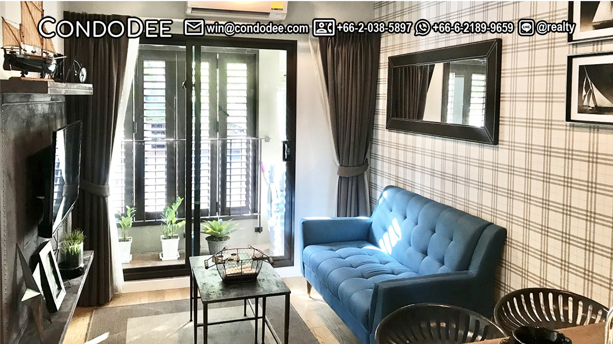 This Bangkok apartment with a pool view is available now in Condolette Dwell condominium near BTS Phrom Phong