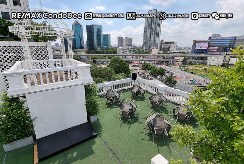 Boutique Hotel Bangkok Sale Rooftop Bistro