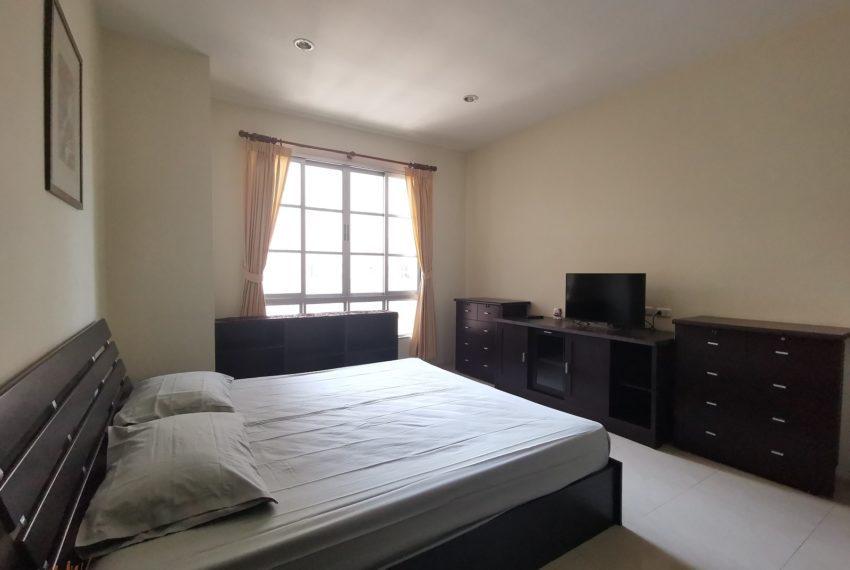 Flat 2 bedroom for sale near Sukhumvit MRT - high floor - CitiSmart Sukhumvit 18 condominium