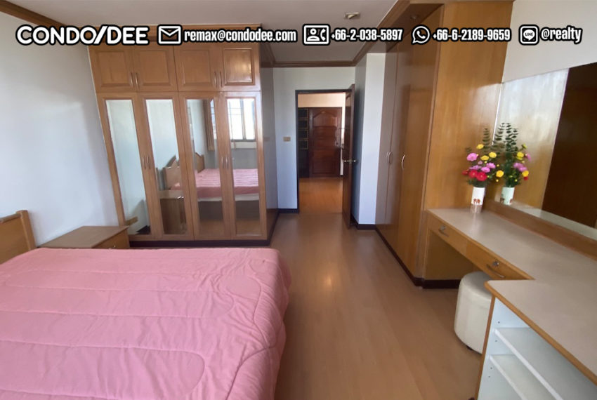 Condo sale Prompong large 1-bedroom Supalai Place Sukhumvit 39 bedroom