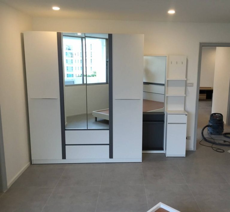 Large condo for sale in PhromPhong - 3 bedroom - low floor - D.S. Tower 2