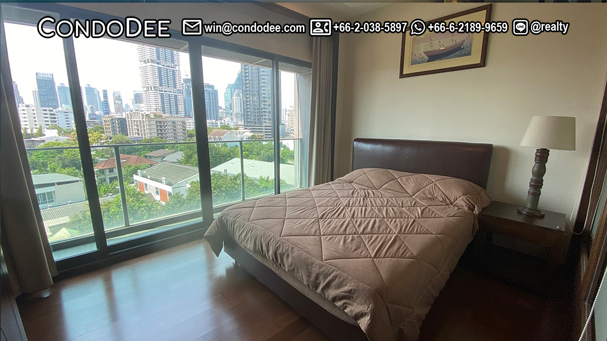 This duplex for sale near BTS Thonglor is available now in the Noble Remix condominium connected to BTS Thong Lo.