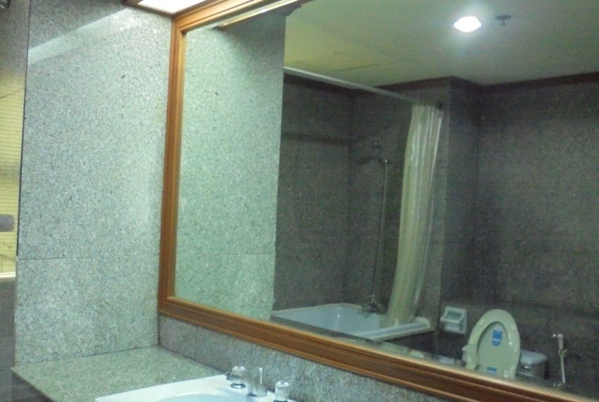 GP Grande bathroom1