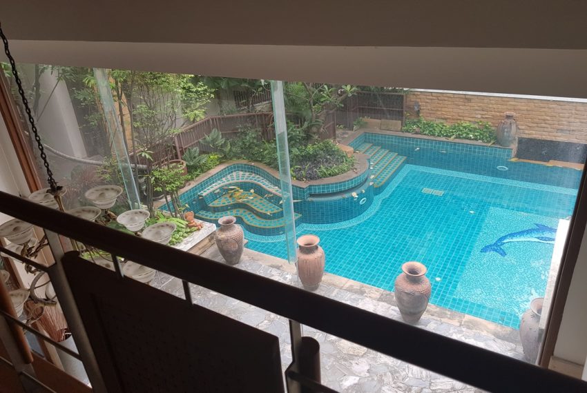 House 800 sqm in the middle of PhromPhong - pool view from 2nd floor