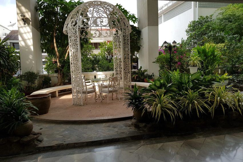 Kiarti Thanee City Mansion - garden