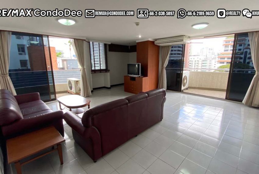 Large Condo for Sale in Prompong on Sukhumvit 39 - 2-Bedroom - Supalai Place