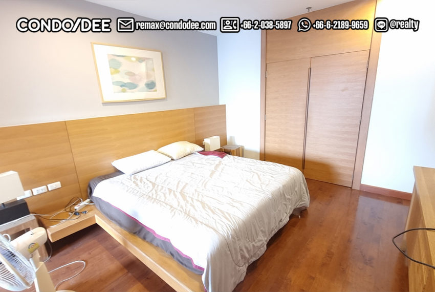 Large duplex condo in Asoke bedroom 2