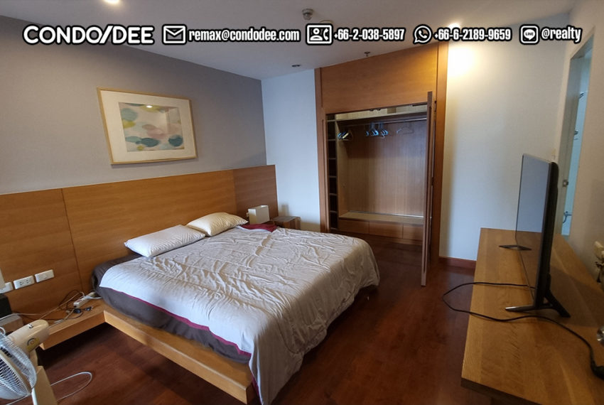 Large duplex condo in Asoke bedroom