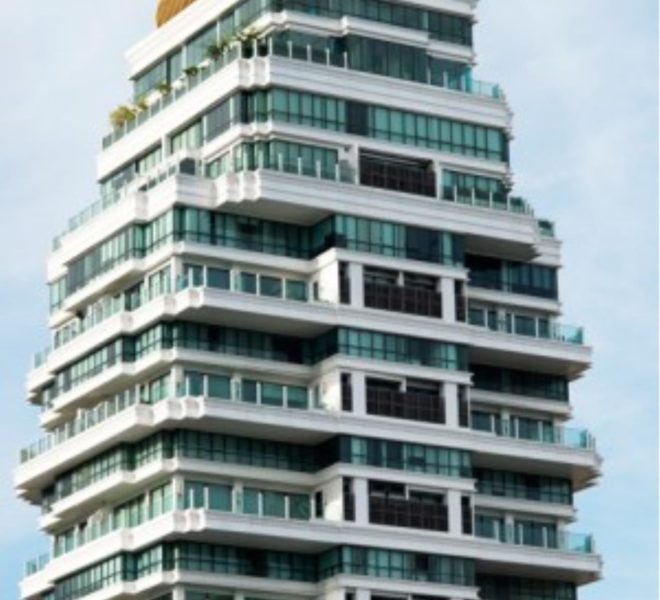 Le Raffine Jambunuda Sukhumvit 31 - building top