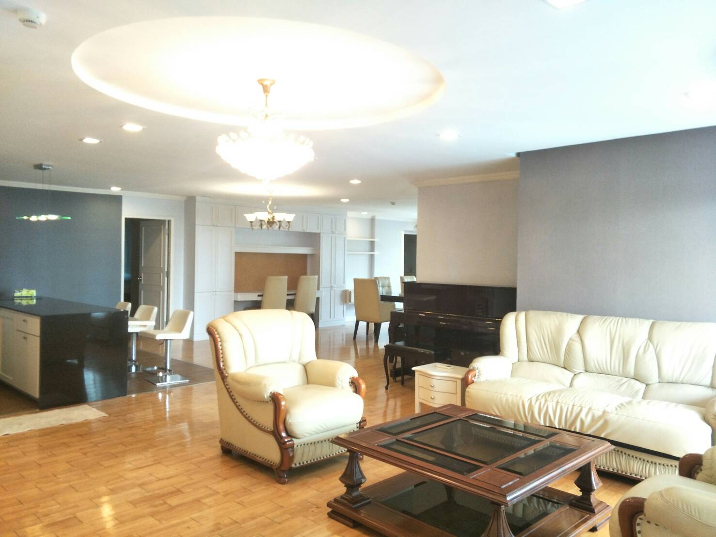 Large condo for sale in Asoke with pool view - 3-Bedroom - Liberty Park 1 - Low Floor