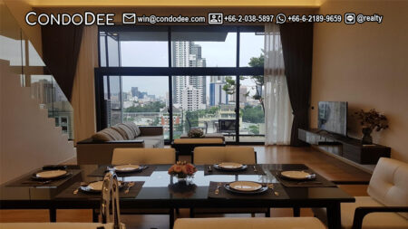 This luxury loft condo is available now in Siamese Exclusive Sukhumvit 31 condominium