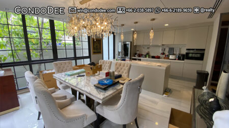This luxury townhouse for sale in Bangkok on Sukhumvit 31 is available now in Quarter 31 compound