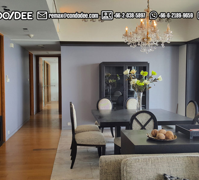 Luxury apartment sale sathorn high floor - living room