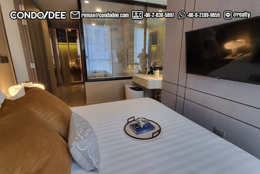 Luxury new condo Sukhumvit 21 Asoke Celes bedroom