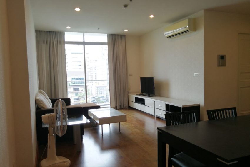 Big 2 bedroom apartment for rent in Asoke - high floor - The Master Centrium condominium
