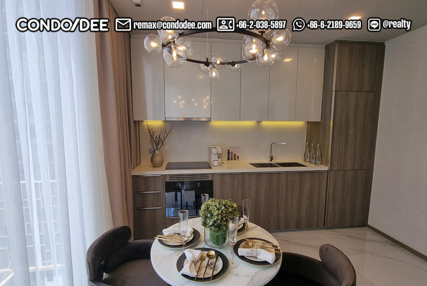 New luxury condo sale Sukhumvit 21 Celes Asoke kitchen