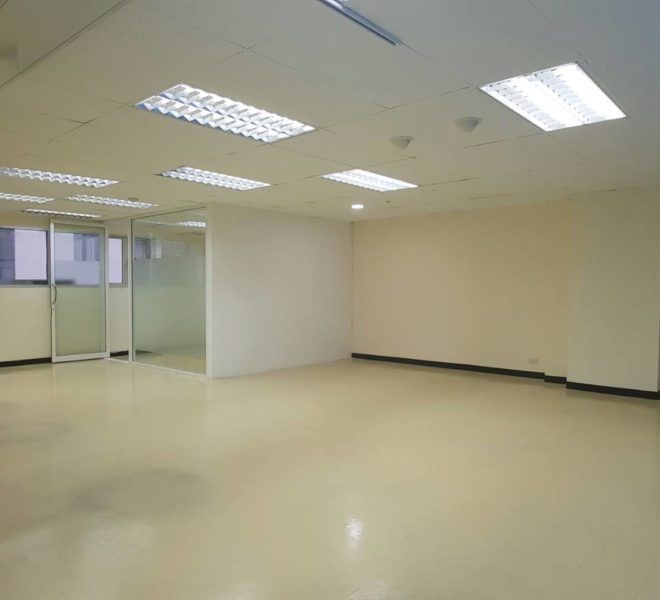 Office for rent in Trendy Plaza - open space