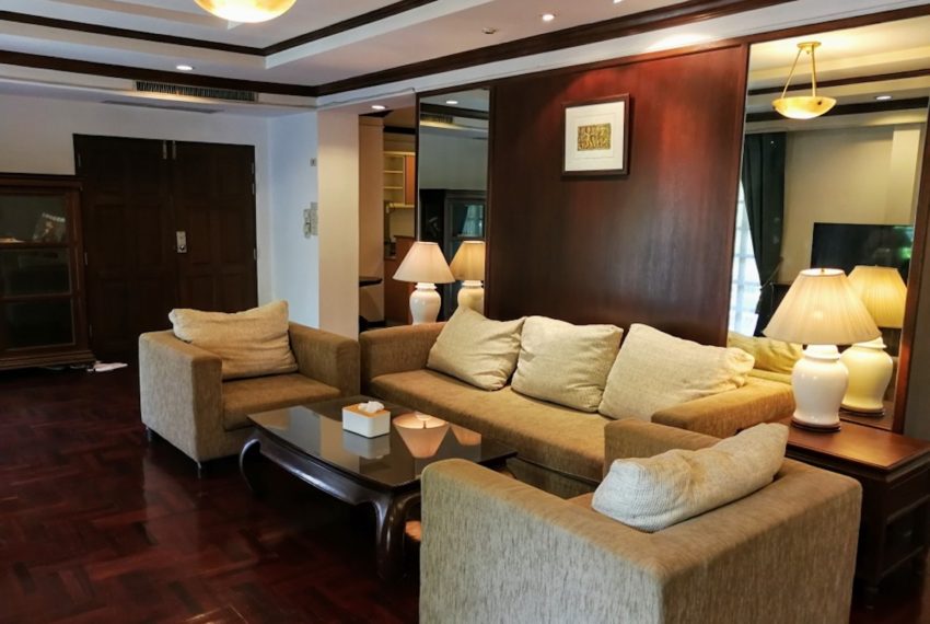 PiyaPlace Langsuan_Livingroom_Rent