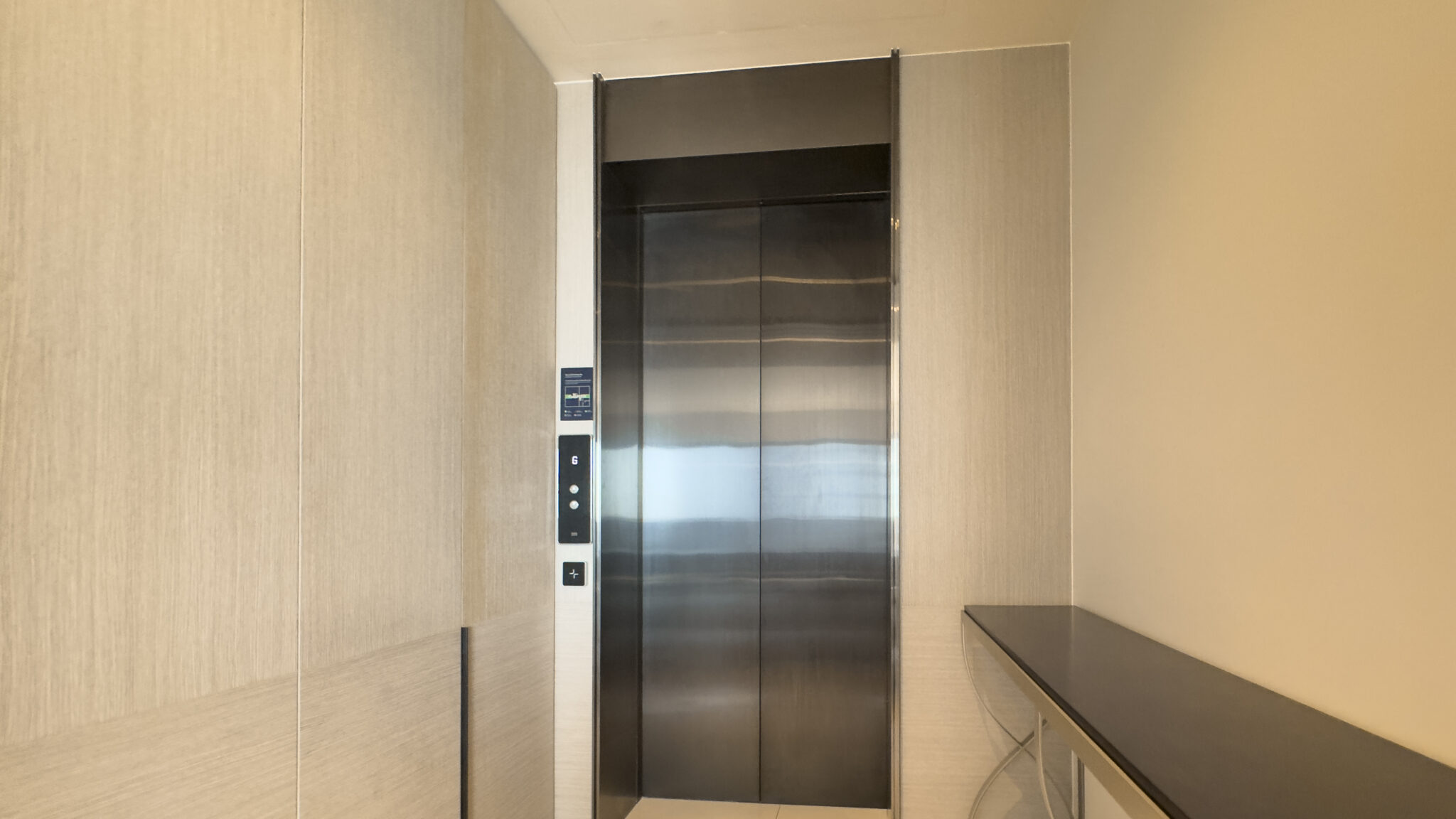 This luxury condo in Thonglor for sale is a luxury real estate in Thonglor on Sukhumvit 55 in a popular and fashionable TELA Thonglor condo for sale