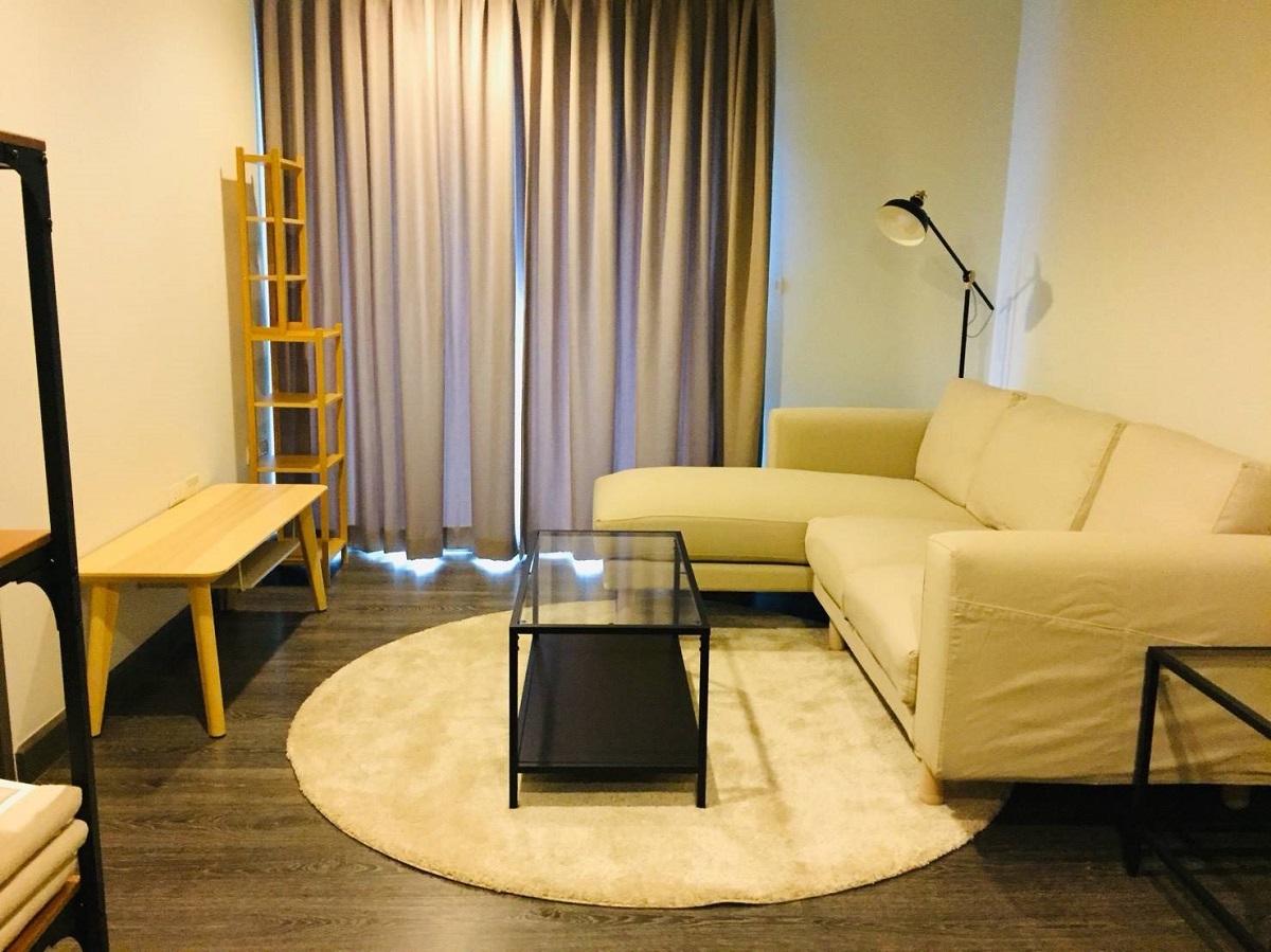 Low-rise condo for rent in Asoke -1-bedroom - Rende Sukhumvit 23