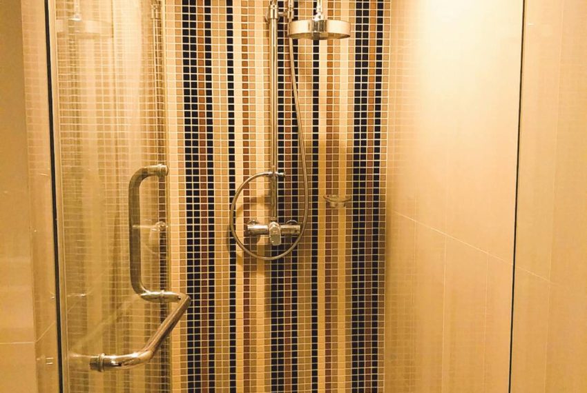 Rende Sukhumvit 23 - 2-bedroom-RENT-shower