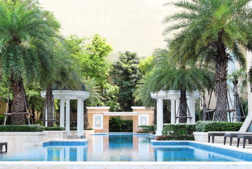 Royce Private Residences condo sale Sukhumvit