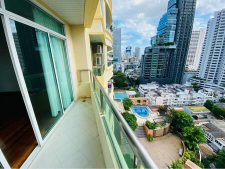 This Bangkok condo in Nana with 2 bedrooms is available now in a popular Sukhumvit City Resort condominium on Sukhumvit 11 in a quieter area