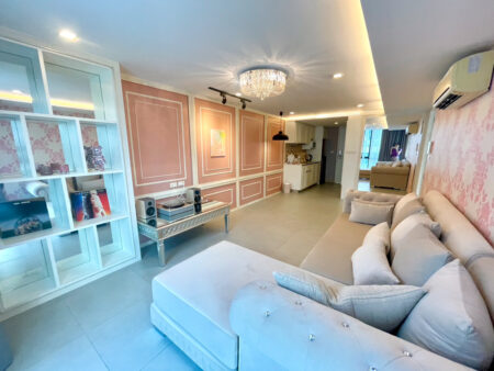 This just renovated condo in Ruamrudee is available now in Socio Ruamrudee condominium near BTS Ploenchit in Bangkok CBD
