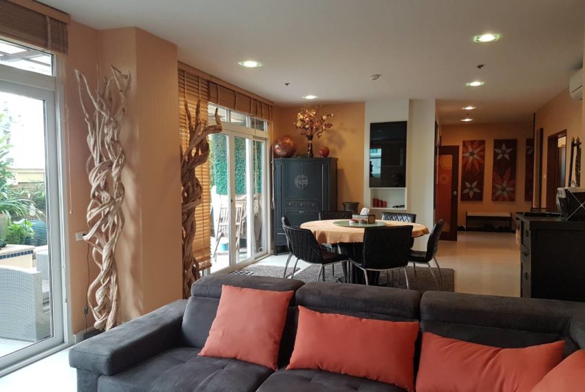 Sukhumvit City Resort 2b3edrooms - decorated