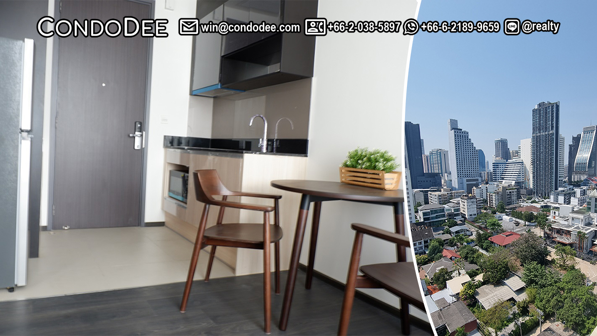 This Sukhumvit flat on a high floor is available now in the Edge Sukhumvit 23 luxury condominium near BTS Asoke in Bangkok CBD