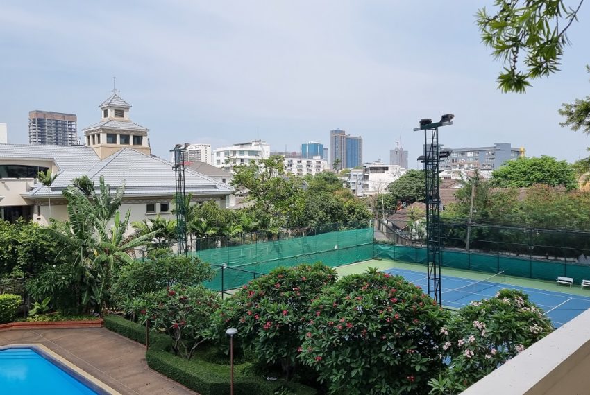 Tai Ping Towers - tennis court