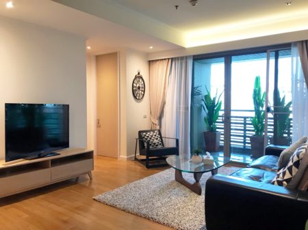 Large apartment for sale near Asoke BTS - 2 bedroom - high floor - near park - The Lakes condominium
