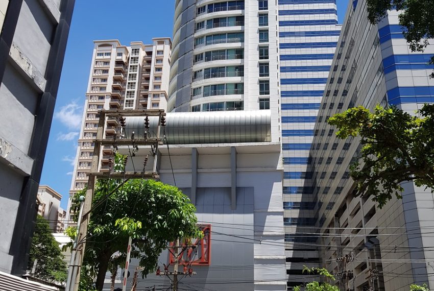 The Master Centrium Condominium at Asoke - high-rise building
