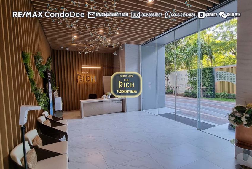 The Rich Ploenchit-Nana Luxury Condo Sale Bangkok - lobby