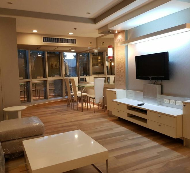 The-Trendy-Condominium-Sukhumvit-13-2-bedroom-RENT-flat-TV