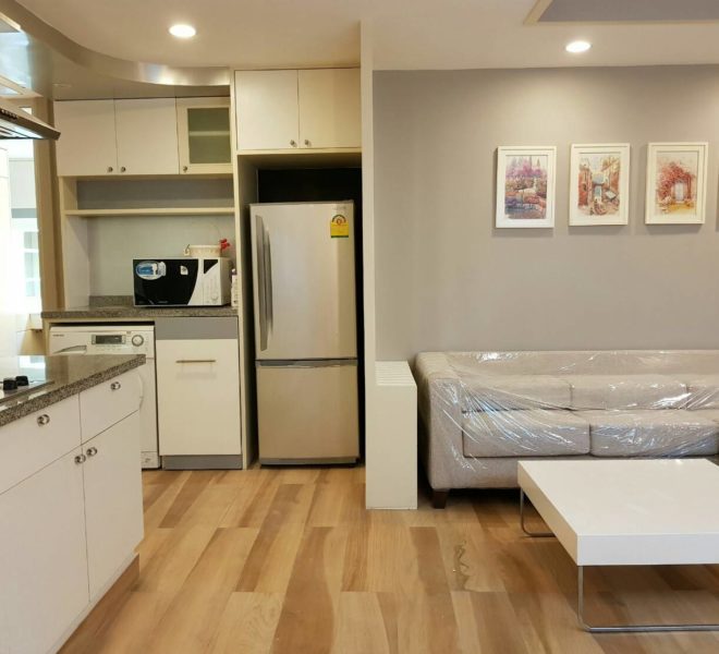 The-Trendy-Condominium-Sukhumvit-13-2-bedroom-RENT-fridge