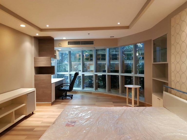 2-Bedroom Condo For Rent in The Trendy Condominium - Like New