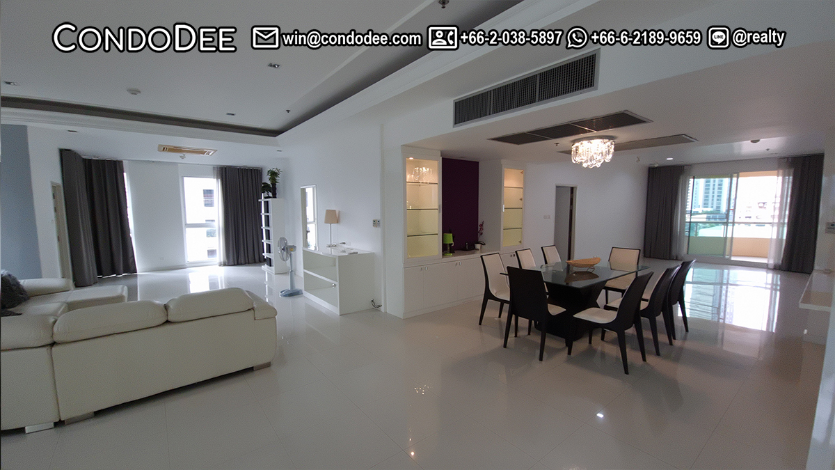 This unique large condo on Sukhumvit 11 is an apartment with 4 bedrooms and a private lift at Sukhumvit City Resort near BTS Nana