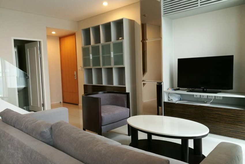 Villa Asoke - rent - 1b2b duples - low floor - nice