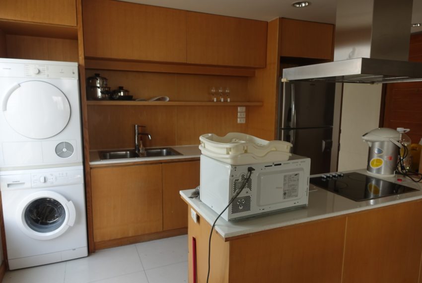 Viscaya Private Residences-3-bedroom-rent-kitchen