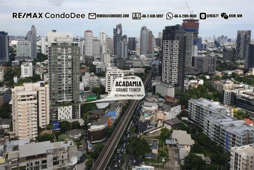 Acadamia Grand Tower Older Bangkok Condominium at Sukhumvit 43 Near BTS Phrom Phong