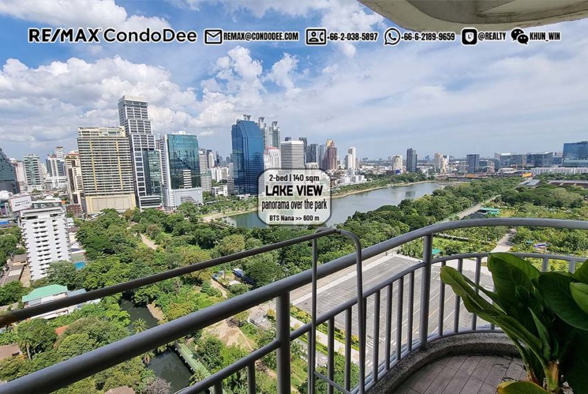 Large condo sale Bangkok Lake-view