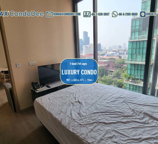 A 1-bedroom flat in Bangkok Asoke for sale is available now on a mid-floor of The Esse Asoke luxury Bangkok condominium