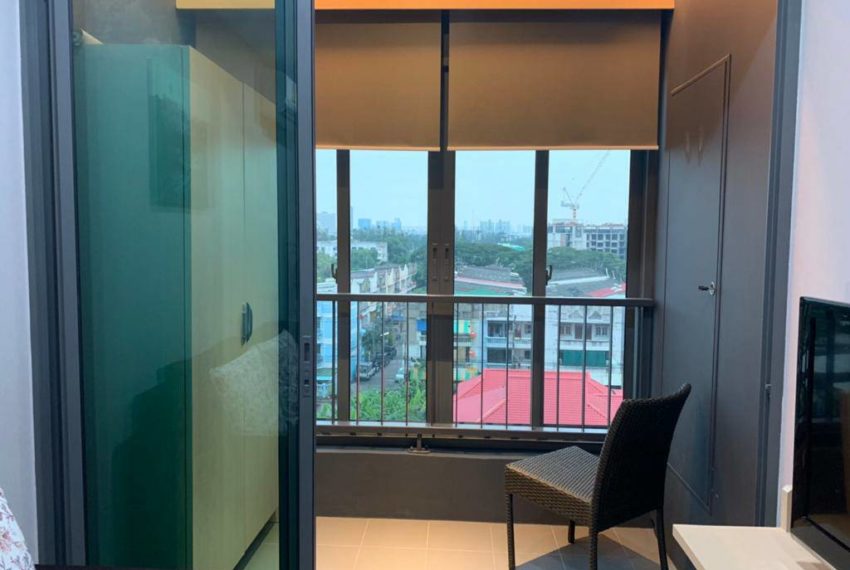 Cheapest condo near BTS Bangna - 1-bedroom - low floor - sale with tenant - Ideo Mobi Sukhumvit Eastgate