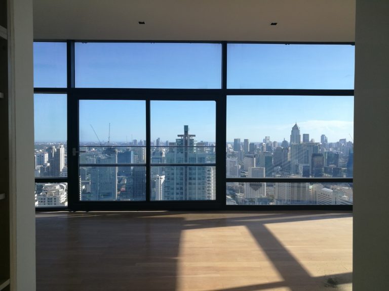 Luxury apartment for rent near Makkasan Airport Rail Link - 3 bedroom - top floor - Circle Living Prototype