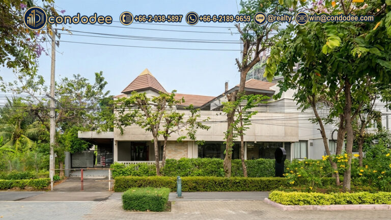 Detached house in Praditmanutham near Central EastVille with separate clinic space | บ้านเดี่ยวประดิษฐ์มนูธรรม ใกล้เซ็นทรัลอีสต์วิลล์ พร้อมพื้นที่คลินิกแยกส่วน