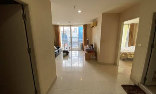 Condo in Sukhumvit 21 for sale - 2-bedroom - high floor - sale with tenant - Asoke Place