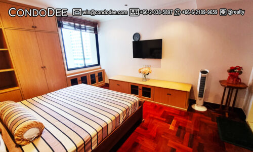 This 2-bedroom apartment near Sukhumvit MRT is available in popular La Colinas condominium on SUkhumvit 21 near BTS Asoke